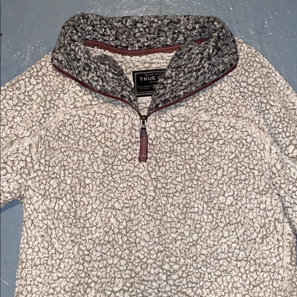 True Grit Grey/Cream Fuzzy Pullover 1/4 Zip - Picture 4 of 6